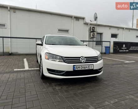Белый Фольксваген Пассат, объемом двигателя 2.5 л и пробегом 249 тыс. км за 9900 $, фото 3 на Automoto.ua