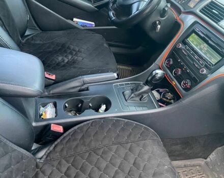 Белый Фольксваген Пассат, объемом двигателя 2.5 л и пробегом 175 тыс. км за 9900 $, фото 12 на Automoto.ua