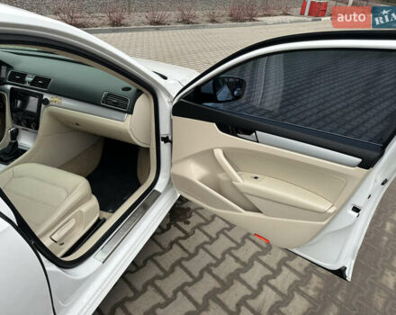 Белый Фольксваген Пассат, объемом двигателя 2 л и пробегом 267 тыс. км за 10499 $, фото 17 на Automoto.ua