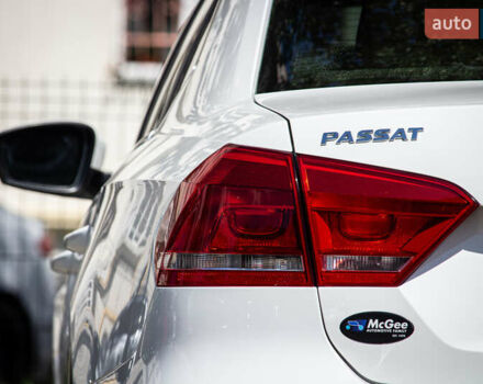 Белый Фольксваген Пассат, объемом двигателя 2 л и пробегом 149 тыс. км за 13250 $, фото 12 на Automoto.ua