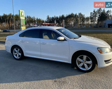 Белый Фольксваген Пассат, объемом двигателя 1.8 л и пробегом 160 тыс. км за 11500 $, фото 1 на Automoto.ua