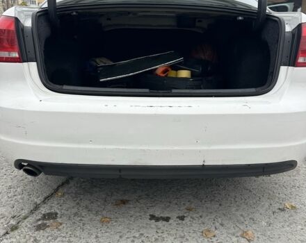 Білий Фольксваген Пассат, об'ємом двигуна 2.5 л та пробігом 226 тис. км за 8900 $, фото 5 на Automoto.ua