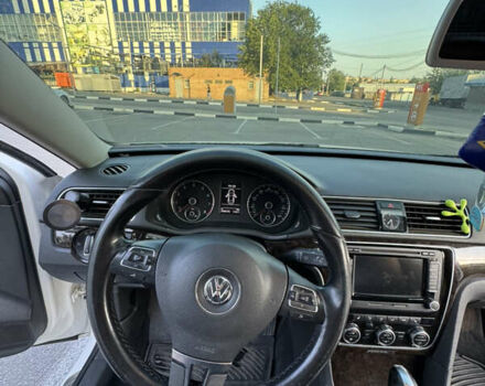 Белый Фольксваген Пассат, объемом двигателя 1.8 л и пробегом 207 тыс. км за 11200 $, фото 11 на Automoto.ua