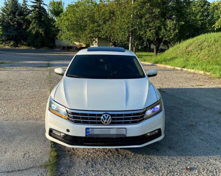 Белый Фольксваген Пассат, объемом двигателя 1.97 л и пробегом 304 тыс. км за 11400 $, фото 7 на Automoto.ua