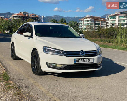 Белый Фольксваген Пассат, объемом двигателя 2.5 л и пробегом 126 тыс. км за 10600 $, фото 7 на Automoto.ua