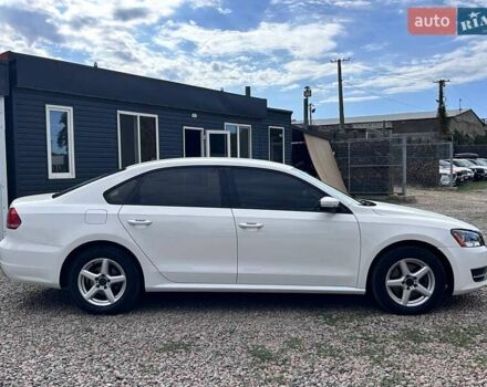 Белый Фольксваген Пассат, объемом двигателя 1.8 л и пробегом 212 тыс. км за 9700 $, фото 3 на Automoto.ua