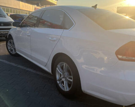 Белый Фольксваген Пассат, объемом двигателя 1.8 л и пробегом 132 тыс. км за 13000 $, фото 5 на Automoto.ua