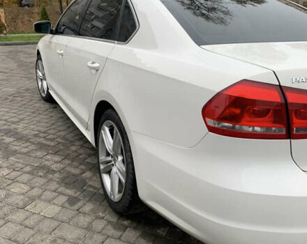 Белый Фольксваген Пассат, объемом двигателя 2 л и пробегом 235 тыс. км за 11500 $, фото 10 на Automoto.ua