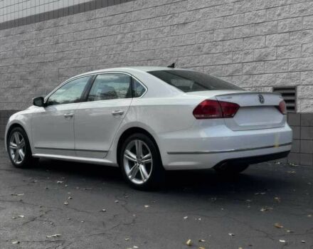 Белый Фольксваген Пассат, объемом двигателя 2 л и пробегом 83 тыс. км за 7000 $, фото 5 на Automoto.ua