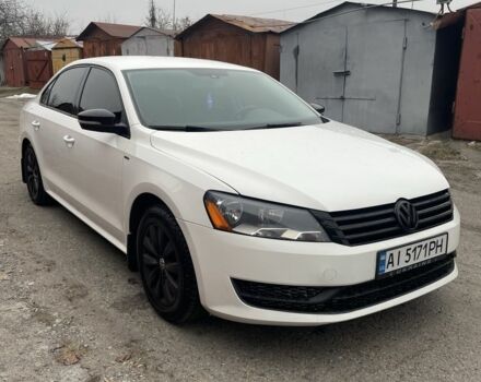 Белый Фольксваген Пассат, объемом двигателя 1.8 л и пробегом 165 тыс. км за 11500 $, фото 4 на Automoto.ua