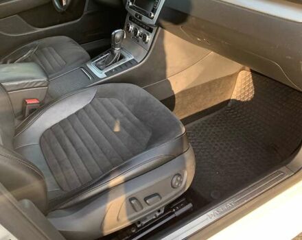 Белый Фольксваген Пассат, объемом двигателя 1.8 л и пробегом 192 тыс. км за 12000 $, фото 7 на Automoto.ua