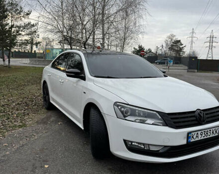 Білий Фольксваген Пассат, об'ємом двигуна 1.8 л та пробігом 221 тис. км за 11000 $, фото 4 на Automoto.ua