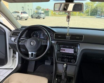 Белый Фольксваген Пассат, объемом двигателя 1.8 л и пробегом 210 тыс. км за 10999 $, фото 10 на Automoto.ua