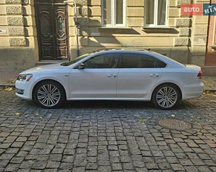 Белый Фольксваген Пассат, объемом двигателя 1.8 л и пробегом 193 тыс. км за 11200 $, фото 5 на Automoto.ua