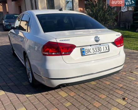 Белый Фольксваген Пассат, объемом двигателя 1.97 л и пробегом 176 тыс. км за 12850 $, фото 3 на Automoto.ua