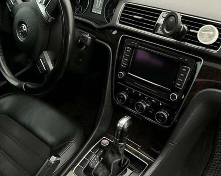 Білий Фольксваген Пассат, об'ємом двигуна 2 л та пробігом 234 тис. км за 13499 $, фото 7 на Automoto.ua