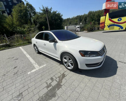 Белый Фольксваген Пассат, объемом двигателя 2.47 л и пробегом 184 тыс. км за 9500 $, фото 4 на Automoto.ua