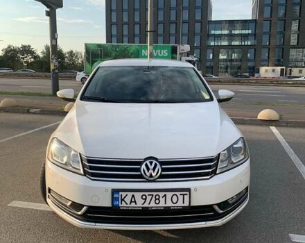 Белый Фольксваген Пассат, объемом двигателя 1.8 л и пробегом 192 тыс. км за 12000 $, фото 2 на Automoto.ua