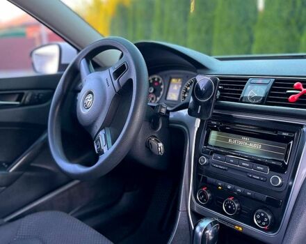 Белый Фольксваген Пассат, объемом двигателя 1.8 л и пробегом 280 тыс. км за 9500 $, фото 5 на Automoto.ua