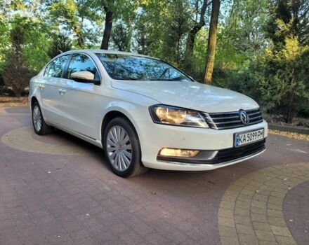 Белый Фольксваген Пассат, объемом двигателя 2 л и пробегом 300 тыс. км за 10700 $, фото 1 на Automoto.ua