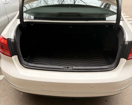 Белый Фольксваген Пассат, объемом двигателя 2 л и пробегом 168 тыс. км за 13000 $, фото 7 на Automoto.ua