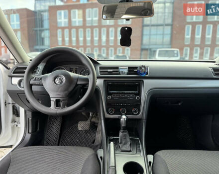 Білий Фольксваген Пассат, об'ємом двигуна 1.8 л та пробігом 182 тис. км за 8899 $, фото 12 на Automoto.ua