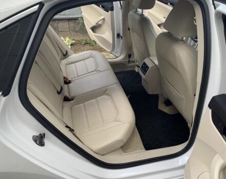 Белый Фольксваген Пассат, объемом двигателя 2 л и пробегом 115 тыс. км за 9500 $, фото 4 на Automoto.ua