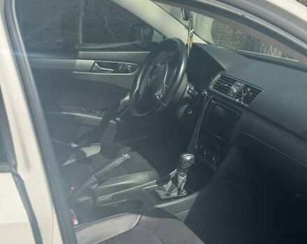 Білий Фольксваген Пассат, об'ємом двигуна 1.8 л та пробігом 235 тис. км за 8700 $, фото 7 на Automoto.ua