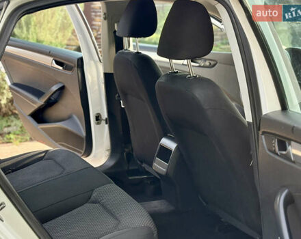 Білий Фольксваген Пассат, об'ємом двигуна 1.8 л та пробігом 207 тис. км за 8390 $, фото 11 на Automoto.ua