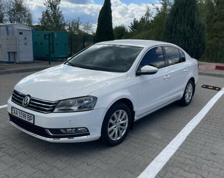 Білий Фольксваген Пассат, об'ємом двигуна 1.8 л та пробігом 245 тис. км за 11700 $, фото 10 на Automoto.ua