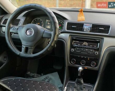 Белый Фольксваген Пассат, объемом двигателя 1.8 л и пробегом 192 тыс. км за 9900 $, фото 12 на Automoto.ua