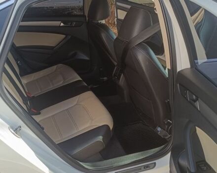 Білий Фольксваген Пассат, об'ємом двигуна 1.8 л та пробігом 158 тис. км за 11000 $, фото 7 на Automoto.ua