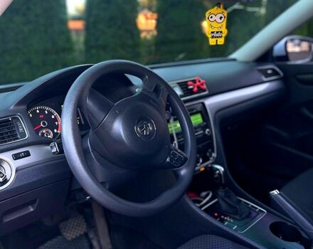 Белый Фольксваген Пассат, объемом двигателя 1.8 л и пробегом 280 тыс. км за 9500 $, фото 4 на Automoto.ua