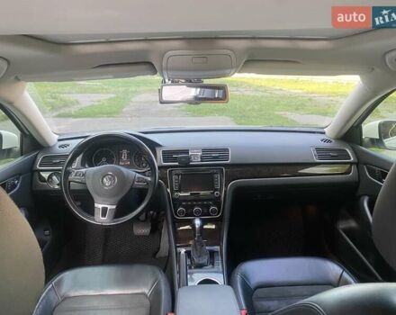 Білий Фольксваген Пассат, об'ємом двигуна 2 л та пробігом 226 тис. км за 13200 $, фото 8 на Automoto.ua