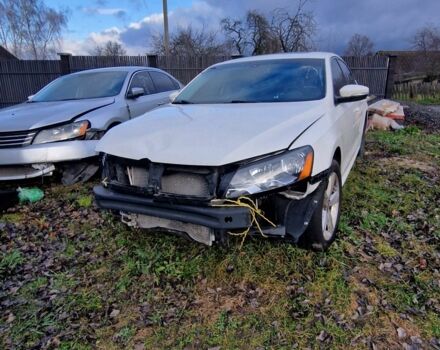 Белый Фольксваген Пассат, объемом двигателя 0 л и пробегом 139 тыс. км за 6500 $, фото 4 на Automoto.ua