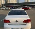 Белый Фольксваген Пассат, объемом двигателя 1.8 л и пробегом 192 тыс. км за 12000 $, фото 5 на Automoto.ua