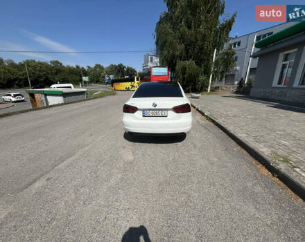 Белый Фольксваген Пассат, объемом двигателя 2.47 л и пробегом 184 тыс. км за 9500 $, фото 9 на Automoto.ua