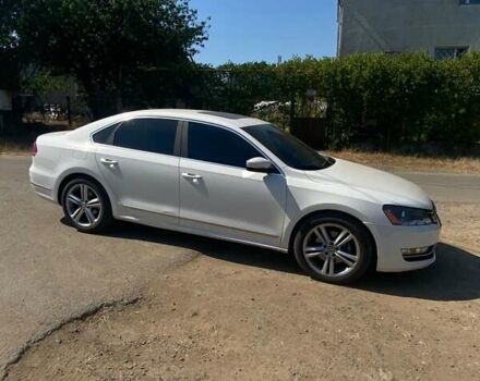 Белый Фольксваген Пассат, объемом двигателя 2 л и пробегом 225 тыс. км за 12100 $, фото 4 на Automoto.ua