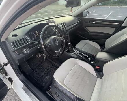 Белый Фольксваген Пассат, объемом двигателя 1.8 л и пробегом 162 тыс. км за 8900 $, фото 12 на Automoto.ua