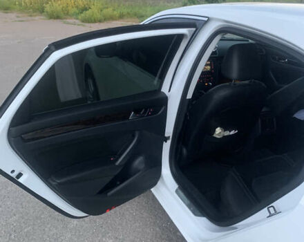 Фольксваген Пассат 2014 в Фастове на Automoto.ua Белый Фольксваген Пассат, объемом двигателя 1.97 л и пробегом 183 тыс. км за 13000 $, фото 9 на Automoto.ua