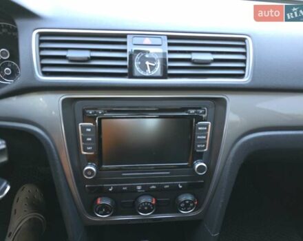 Белый Фольксваген Пассат, объемом двигателя 1.8 л и пробегом 200 тыс. км за 12500 $, фото 15 на Automoto.ua