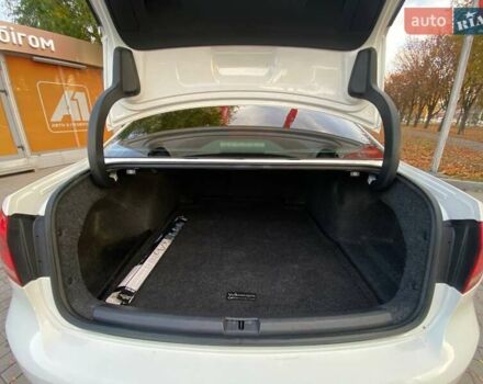 Белый Фольксваген Пассат, объемом двигателя 1.8 л и пробегом 192 тыс. км за 9900 $, фото 17 на Automoto.ua