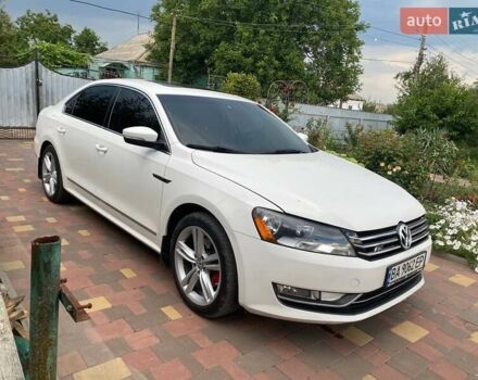Белый Фольксваген Пассат, объемом двигателя 2 л и пробегом 267 тыс. км за 13500 $, фото 5 на Automoto.ua