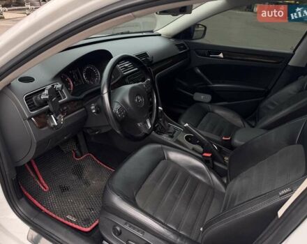 Білий Фольксваген Пассат, об'ємом двигуна 1.8 л та пробігом 169 тис. км за 11300 $, фото 8 на Automoto.ua