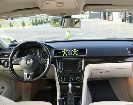 Білий Фольксваген Пассат, об'ємом двигуна 2 л та пробігом 277 тис. км за 10500 $, фото 23 на Automoto.ua