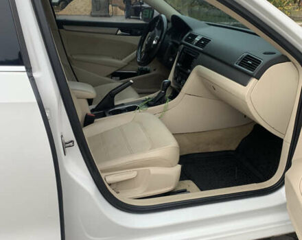 Белый Фольксваген Пассат, объемом двигателя 2 л и пробегом 235 тыс. км за 11500 $, фото 7 на Automoto.ua