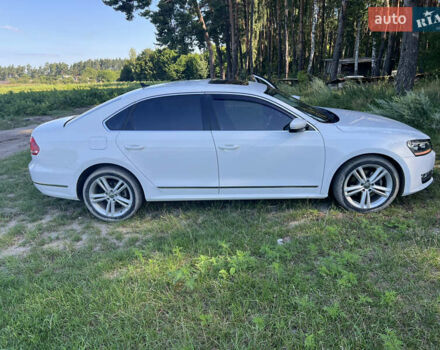 Белый Фольксваген Пассат, объемом двигателя 2 л и пробегом 197 тыс. км за 13200 $, фото 4 на Automoto.ua