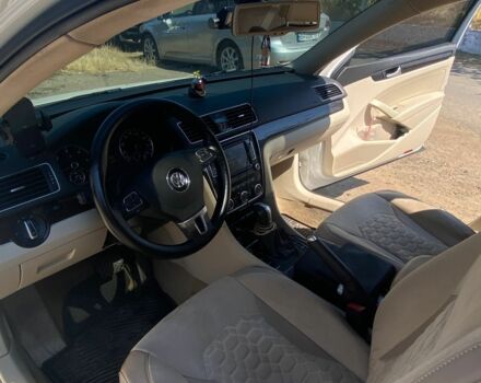 Білий Фольксваген Пассат, об'ємом двигуна 2 л та пробігом 220 тис. км за 12000 $, фото 6 на Automoto.ua