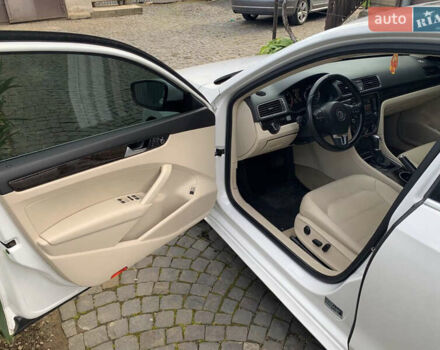 Белый Фольксваген Пассат, объемом двигателя 2 л и пробегом 114 тыс. км за 12000 $, фото 3 на Automoto.ua