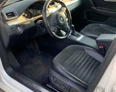 Белый Фольксваген Пассат, объемом двигателя 1.8 л и пробегом 192 тыс. км за 12000 $, фото 6 на Automoto.ua